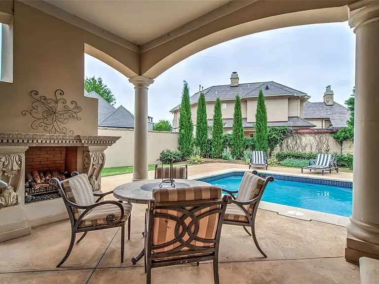 5701 Mistletoe Ct — Photo 48