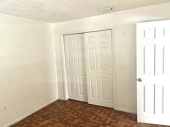 5th image of 5617 19th St W #B