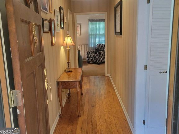 5th image of 146 Cascade Cir