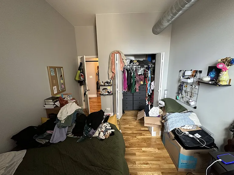 1433 N Milwaukee Ave — Photo 5