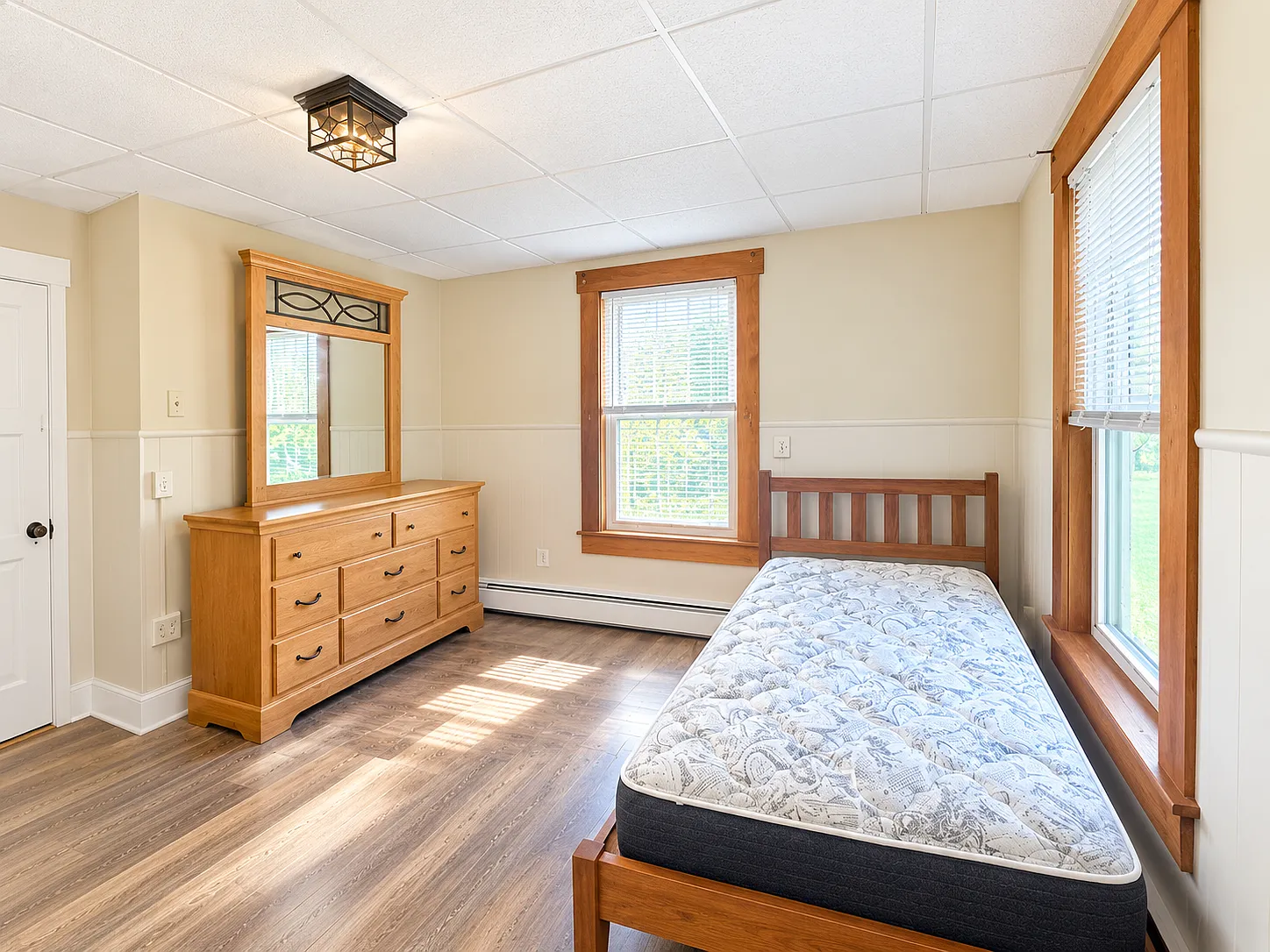 2 bed, 1400 sqft, $1,700 — Photo 4