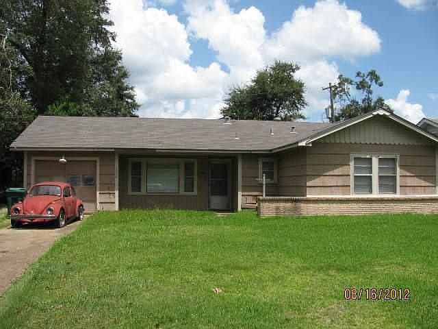 1st image of 1026 Clairmont Dr