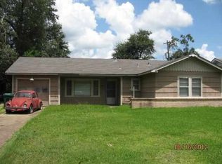 1026 Clairmont Dr, Orange, TX 77630