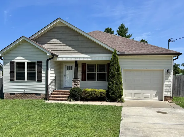 76 Al White Dr, Manchester, TN 37355