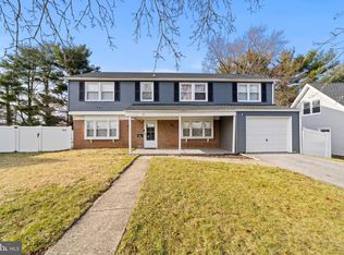 35 Holstone Ln, Willingboro, NJ