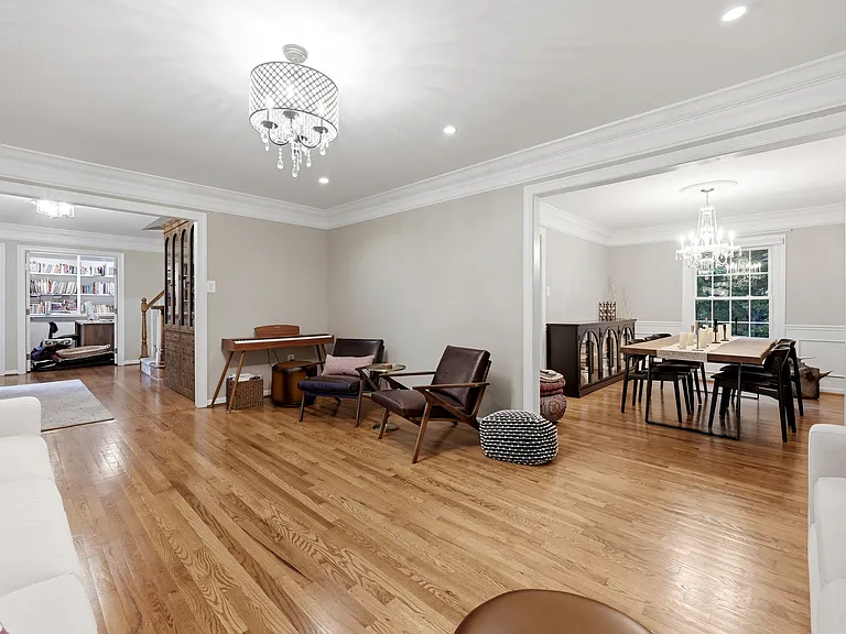 911 Riva Ridge Dr — Photo 10