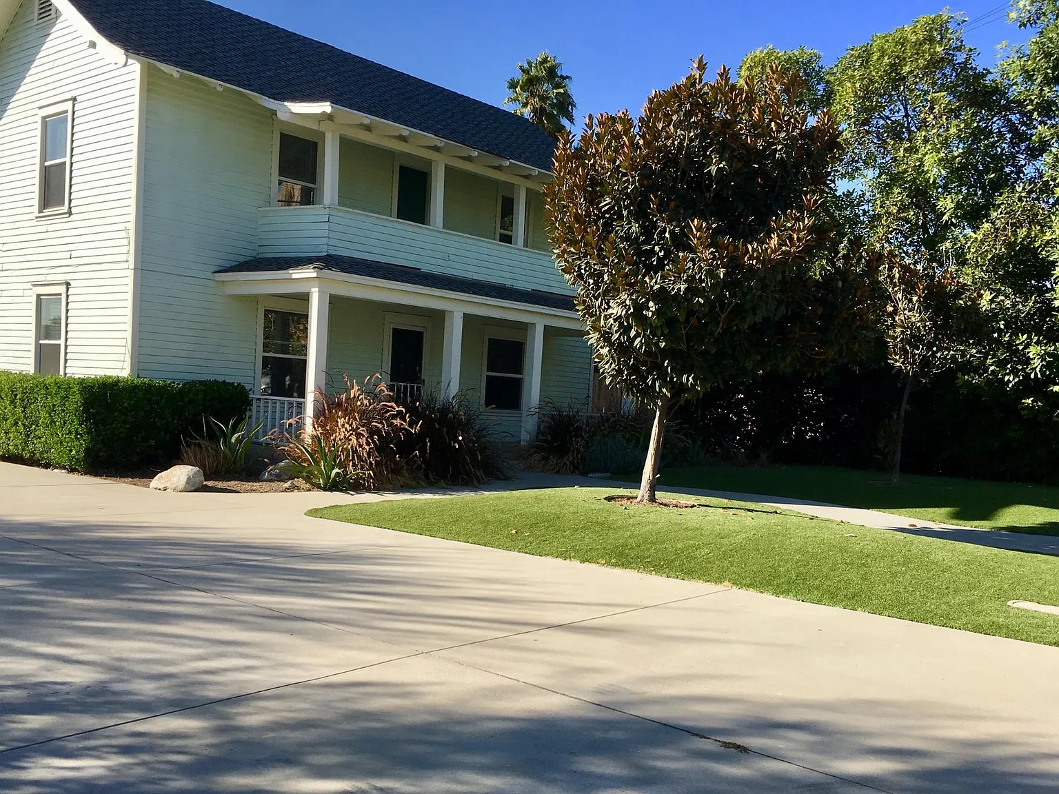 4 bed, 1832 sqft, $4,250 — Photo 2