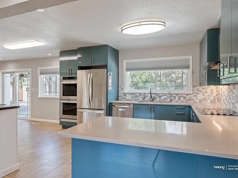3661 Slopeview Dr — Photo 14
