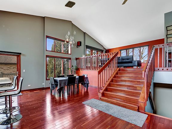 4th image of 8308 Willow West Dr