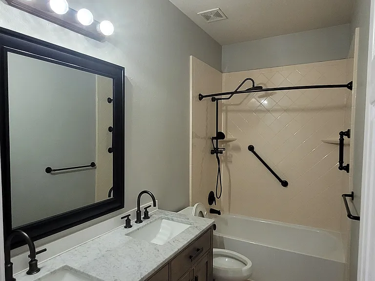 15307 Tupelo Dr — Photo 33