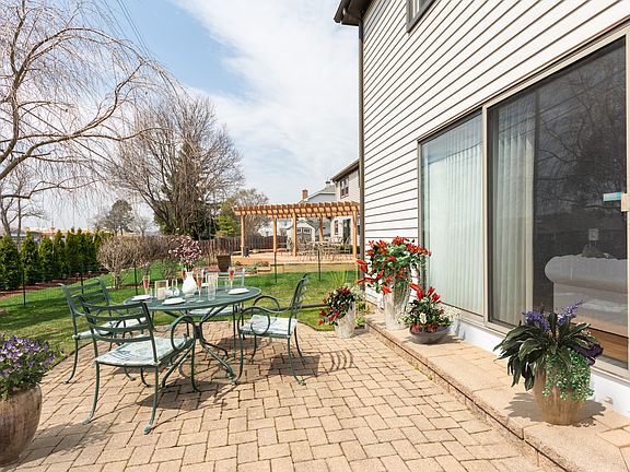 5th image of 1215 E Milida Ct