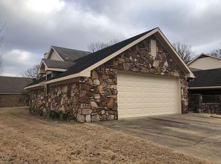 1214 Oak Meadow Blvd, Jonesboro, AR 72401