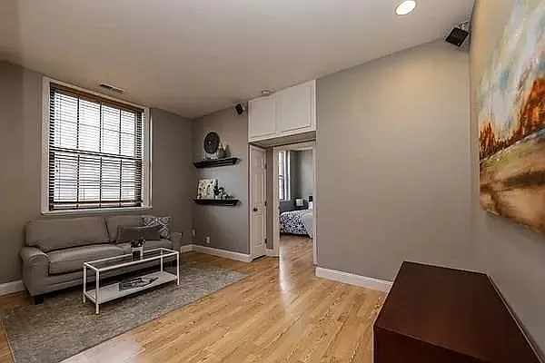 21 Linden St #216 — Photo 2