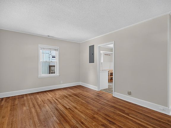 3rd image of 1707 Ruffin St