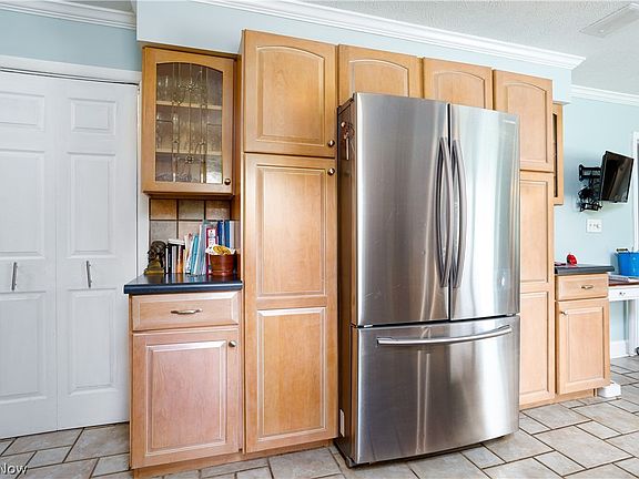4th image of 4336 Debbie Ln