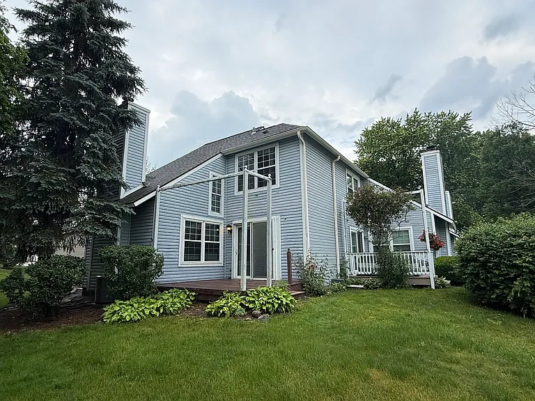 939 Chase Ct — Photo 37
