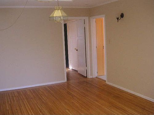 3rd image of 2535 45th Ave