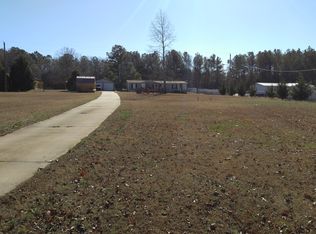 221 Robinson Dairy Rd, Enoree, SC 29335