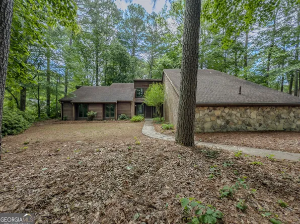 3835 Shawnee Run SW, Lilburn, GA 30047