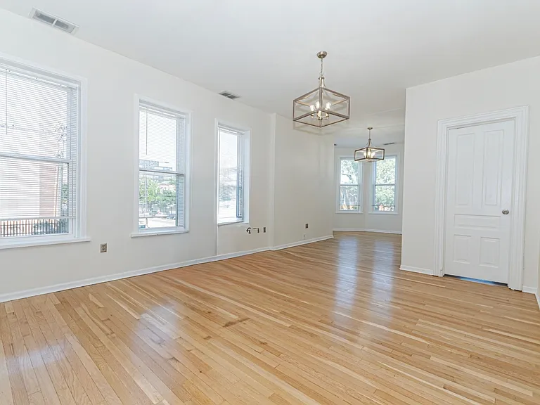 1024 N Western Ave #2 — Photo 4