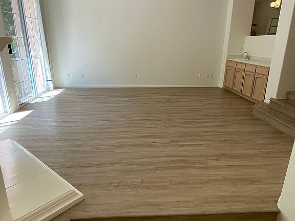 2nd image of 5139 Renaissance Ave Unit C