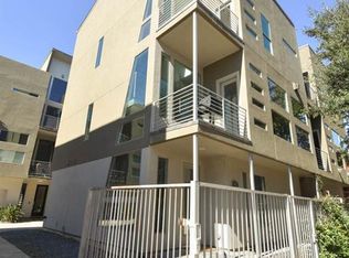 902 Hutchins St, Houston, TX 77003