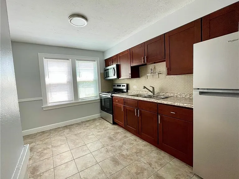 13501 Lakewood Heights Blvd #3 — Photo 6