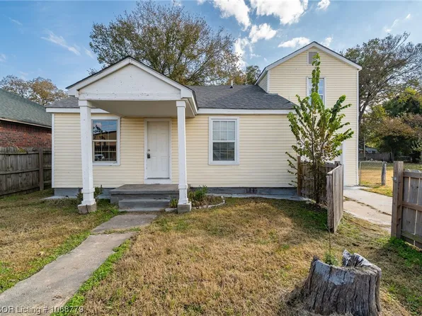 2218 N 27th St, Fort Smith, AR 72904