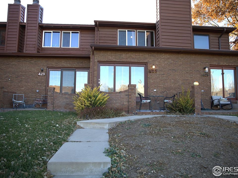 1st image of 427 Dahlia St