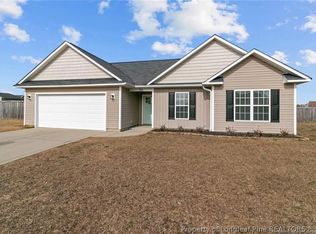 266 Ivy Wood Ln, Raeford, NC 28376