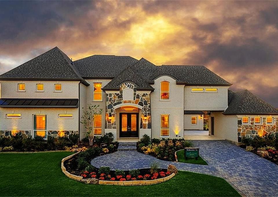 1st image of 612 Lyon Crest Dr