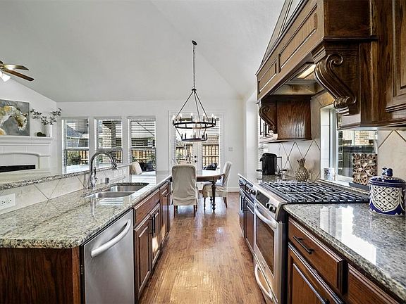 3rd image of 6367 Stallion Ranch Rd