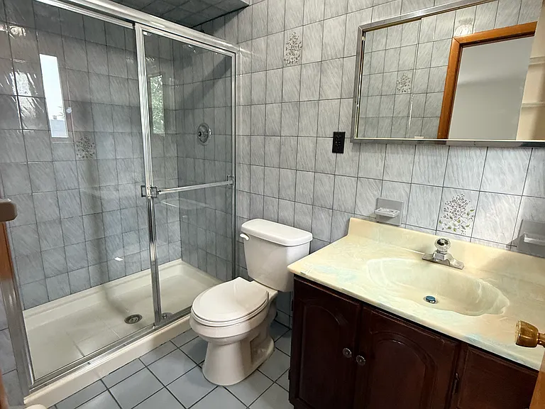 46 Gaston Ave — Photo 8