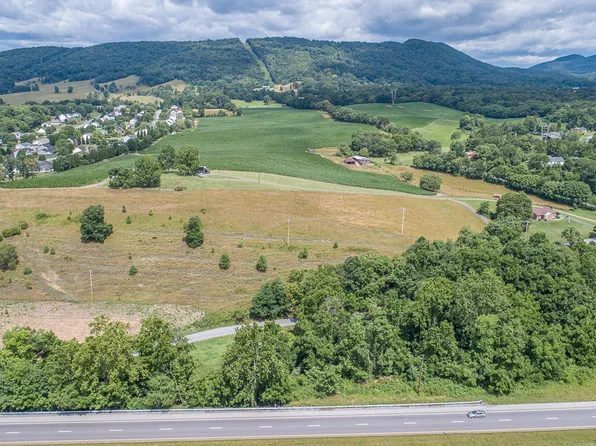 183 Welches Run Rd, Roanoke, VA 24012