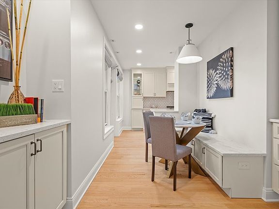 2nd image of 1366 N Dearborn Pkwy #14BC