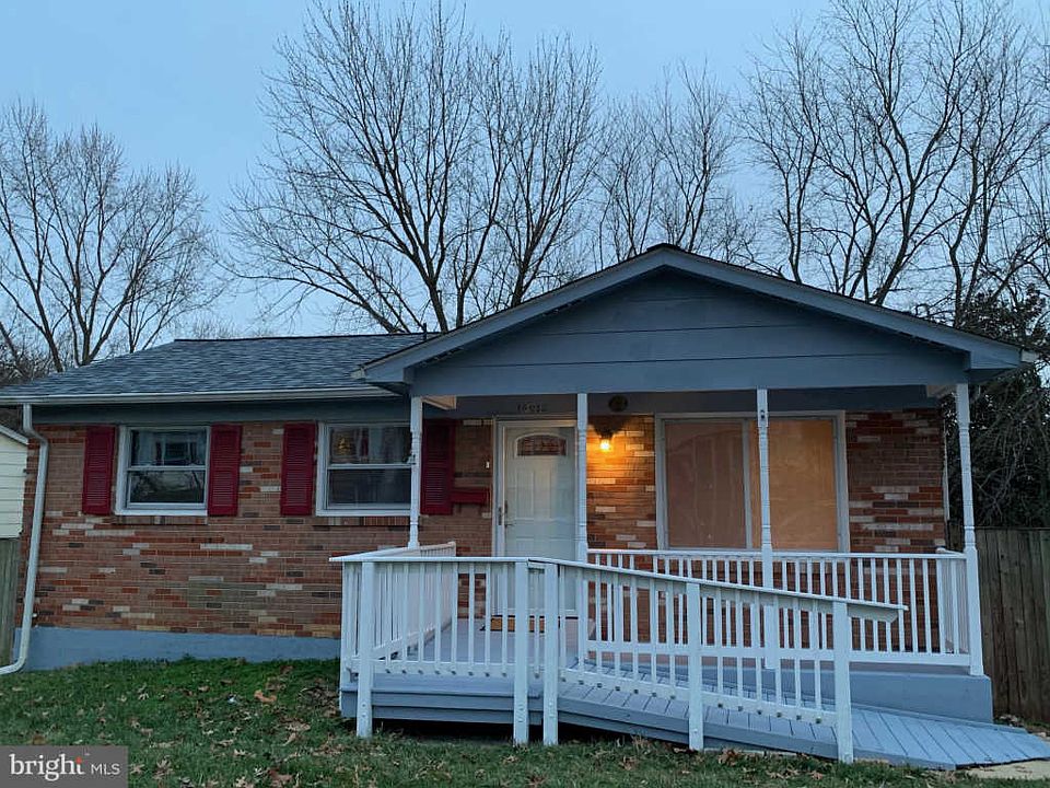 1st image of 13215 Hawthorn Ln