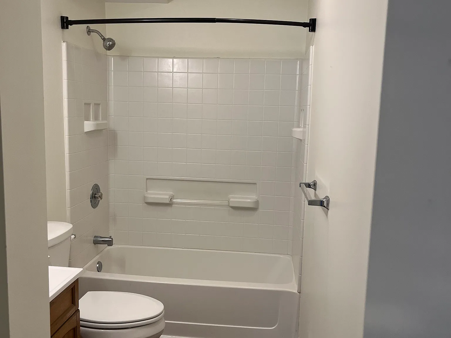 2 bed, 800 sqft, $1,200 — Photo 4