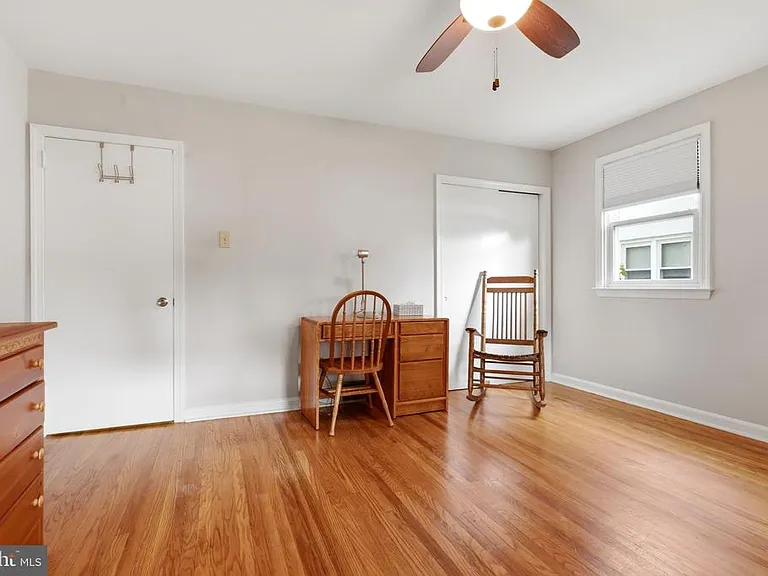 719 Delaware Ave — Photo 9