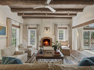 586 1/2 Camino Del Monte Sol, Santa Fe, NM 87505