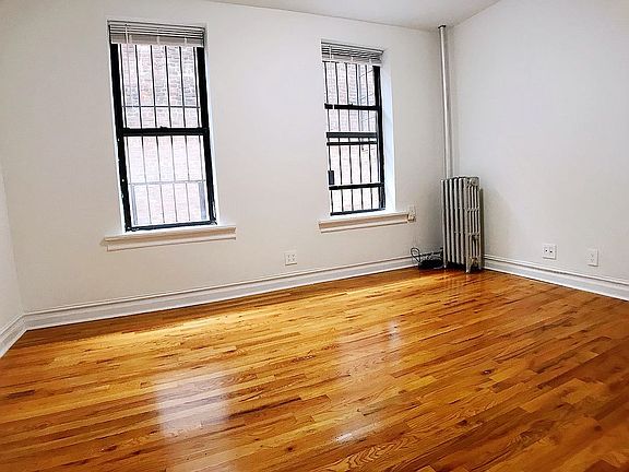 4th image of 54 Saint Nicholas Ave #1B