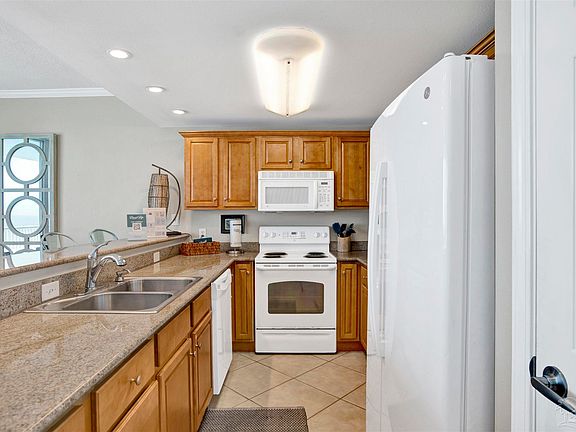3rd image of 1524 W Beach Blvd APT 1202
