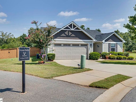 2nd image of 646 Lynndale Ct