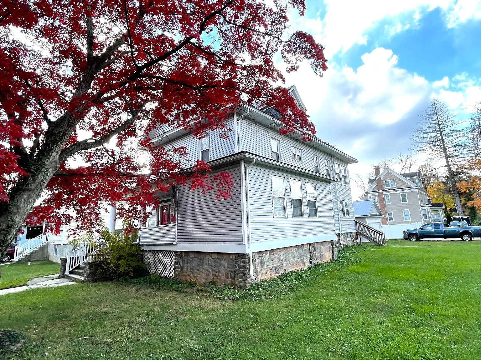 3222 Milford Ave — Photo 3