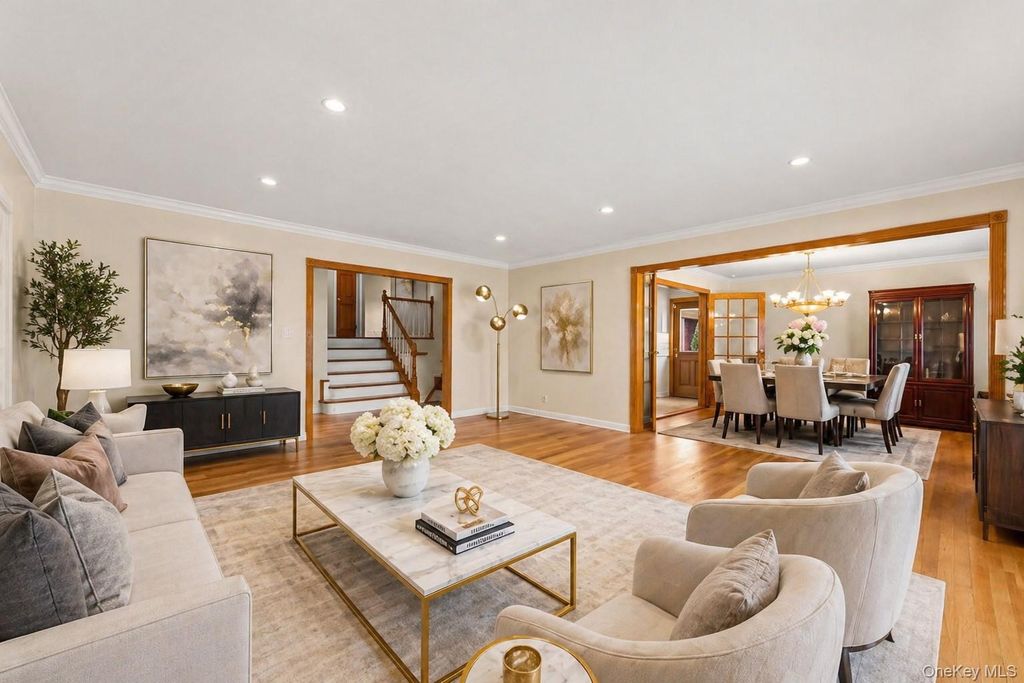 80-73 Chevy Chase Street, Jamaica, NY - View 3