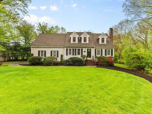 2 McTee Dr, Norton, MA 02766