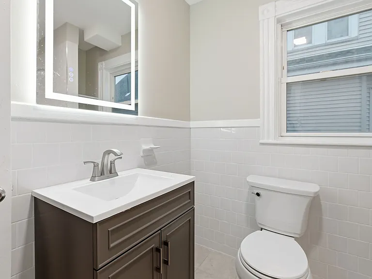 43 Lonsdale St #2 — Photo 39