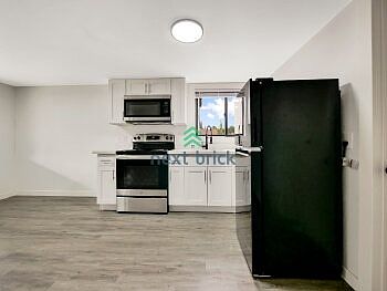 2nd image of 223 Cedar Ave #221B