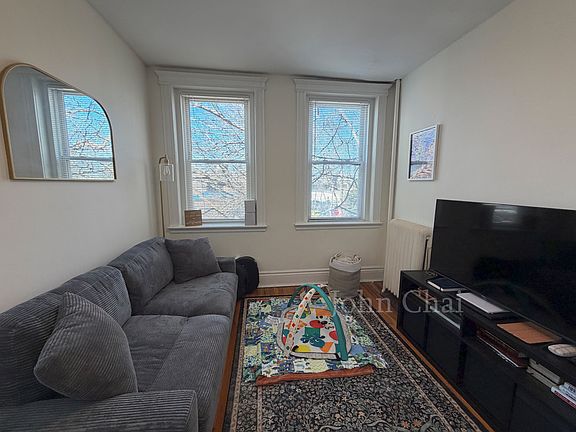 3rd image of 116 Warren St APT 12