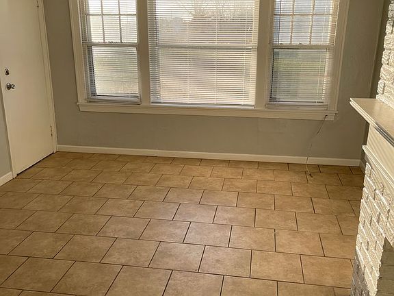 3rd image of 4647 Brady St #2
