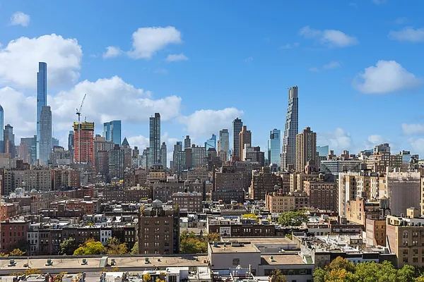 Sold by Corcoran | media 21